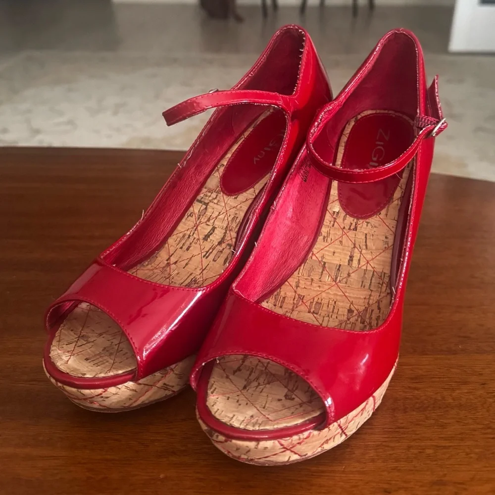 Ziginy Camille II Red Patent Leather Cork Wedge Mary Jane Peep Toe Sandals 9